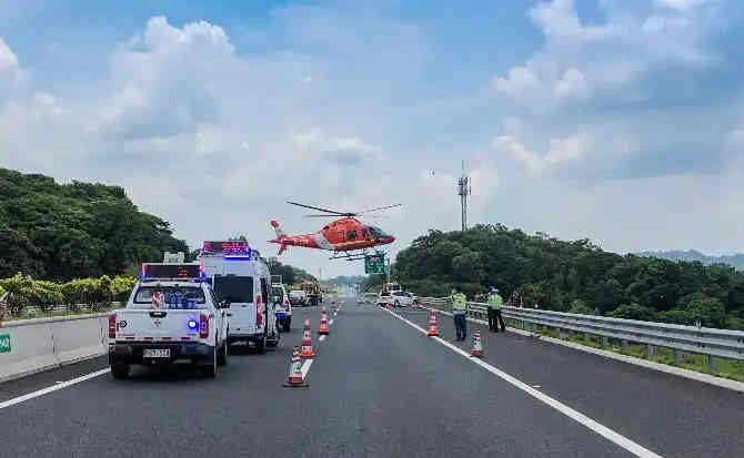 克拉玛依区高速公路汽车救援案例